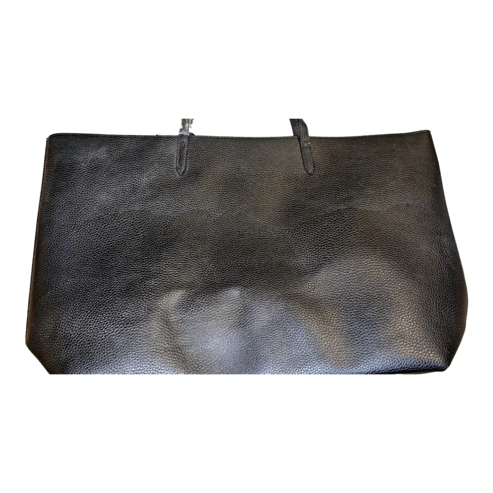 NEW VICTORIA'S Secret black tote bag. Giftable